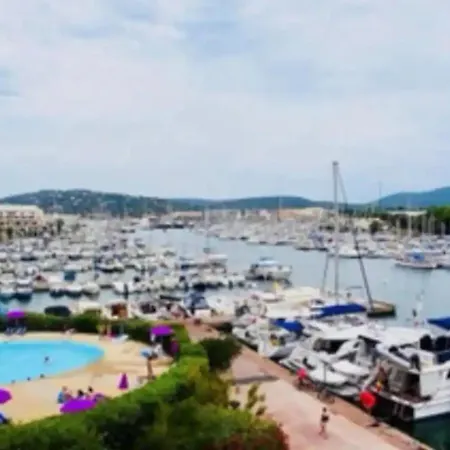 Petit Cocon Magnifique Vue Sur Marina Dans Le Golfe De Saint Tropez *