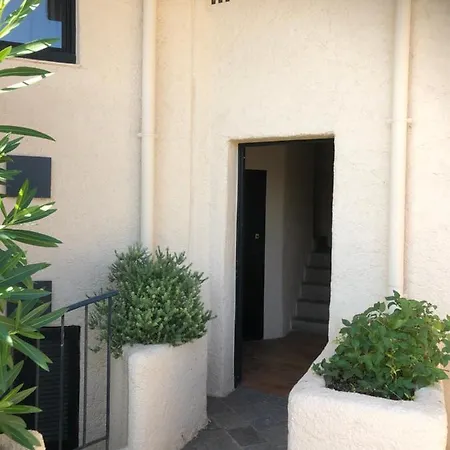 Petit Cocon Magnifique Vue Sur Marina Dans Le Golfe De Saint Tropez * Cogolin