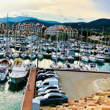 Petit Cocon Magnifique Vue Sur Marina Dans Le Golfe De Saint Tropez * 孔格林