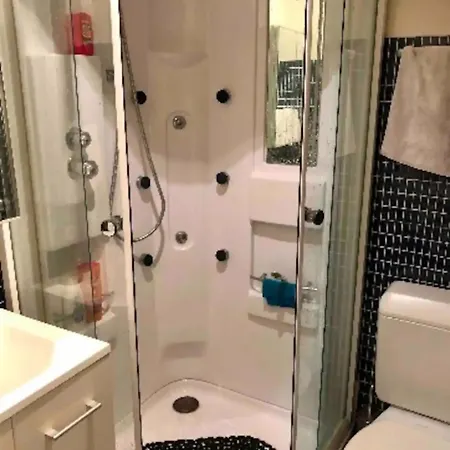 Petit Cocon Magnifique Vue Sur Marina Dans Le Golfe De Saint Tropez